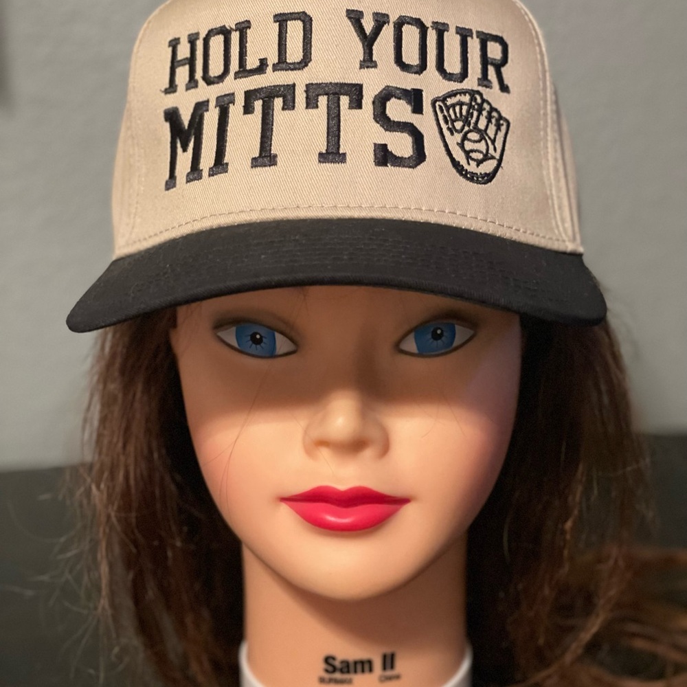 'Hold Your Mitts' Trucker hat - Black and Cream